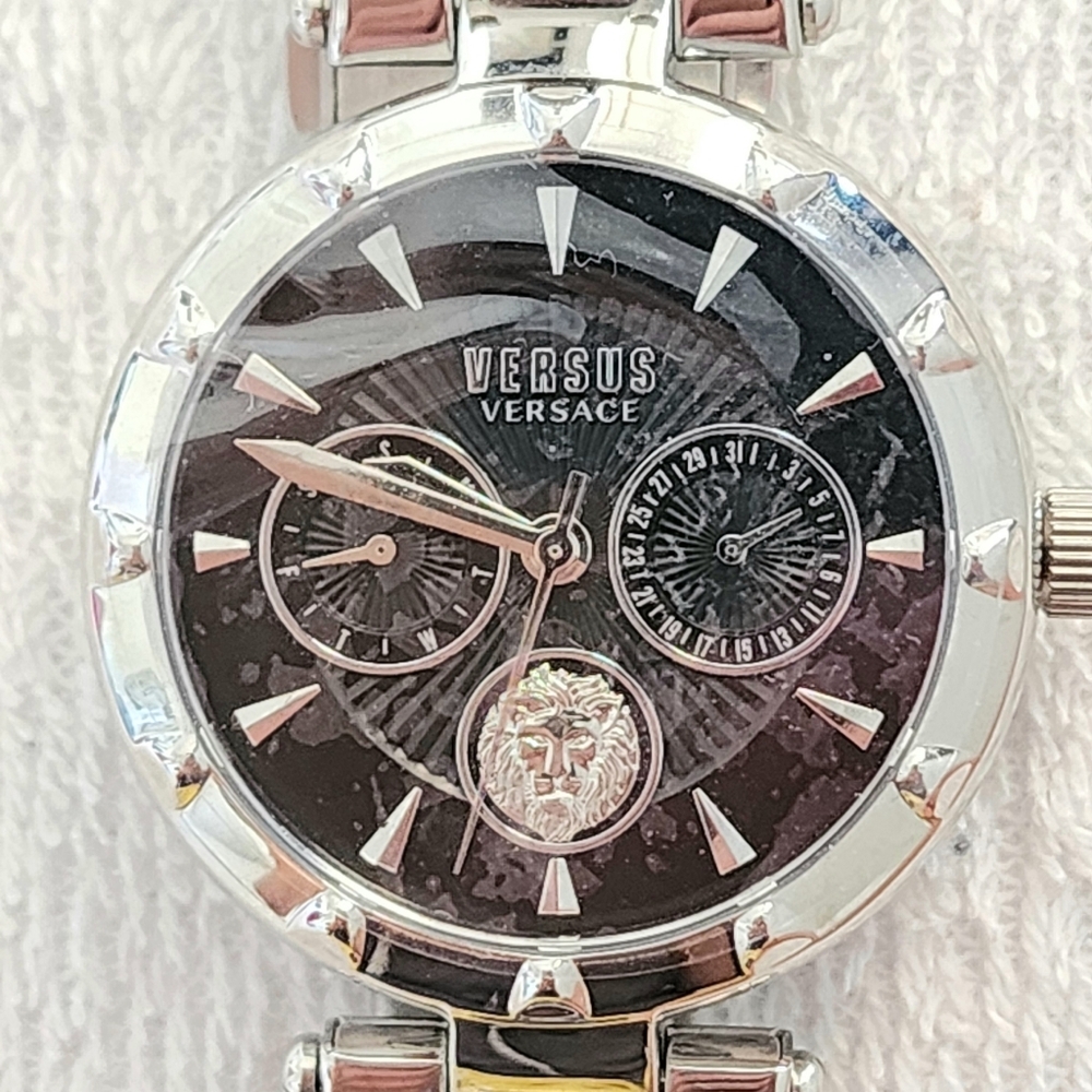 Versus Versace NWT Women's 36MM Stainless Steel Bracelet Watch. - Picture 15 of 16
